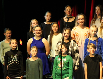 6th Grade Choir Students